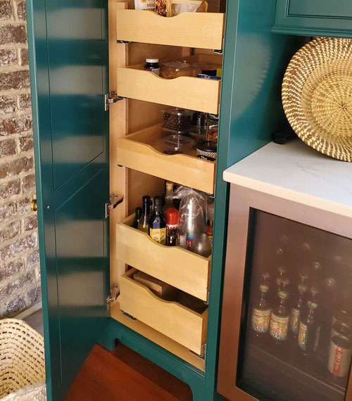 Green kitchen cabinets