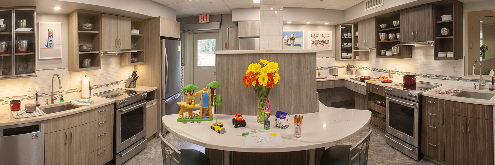 Multi functional kitchen cabinets