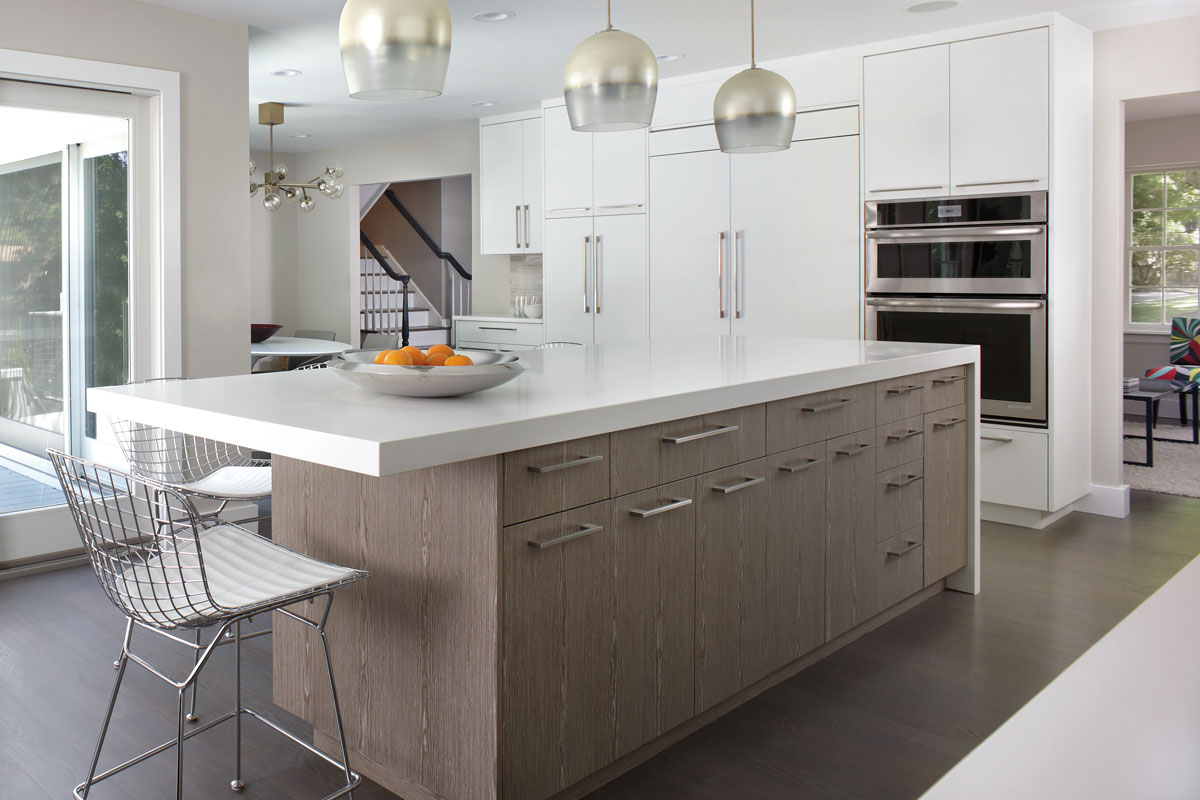 Two tone kitchen cabinets