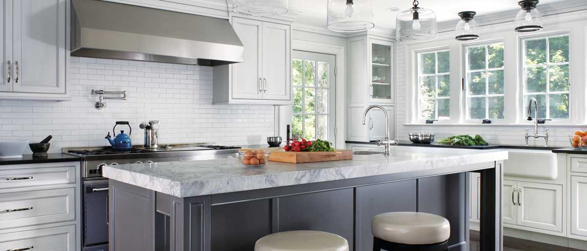 Mixed gray kitchen cabinets